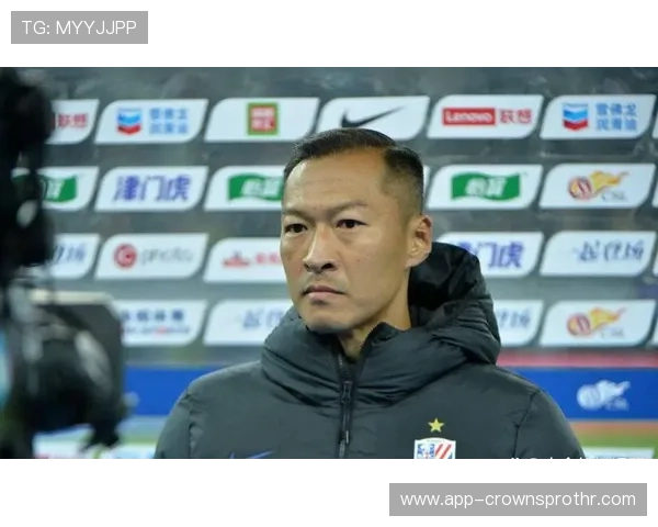 吴曦在申花的中场作用与近期表现分析