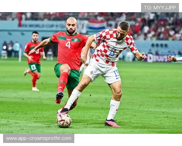 奥尔莫与贝林厄姆：创造型与冲击型中场差异解析