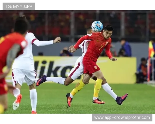 武磊半夜直播豪掷几万，家里月工资估计都不够划水吧？