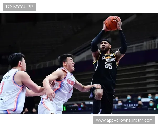 内线核心罗伯特·帕里什挡拆效率提升，助凯尔特人稳定内线攻防